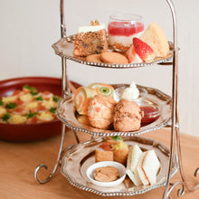 画像をギャラリービューアに読み込む, 11月1日(土)紅茶の日 アフタヌーンティー食べ放題(ご予約制)